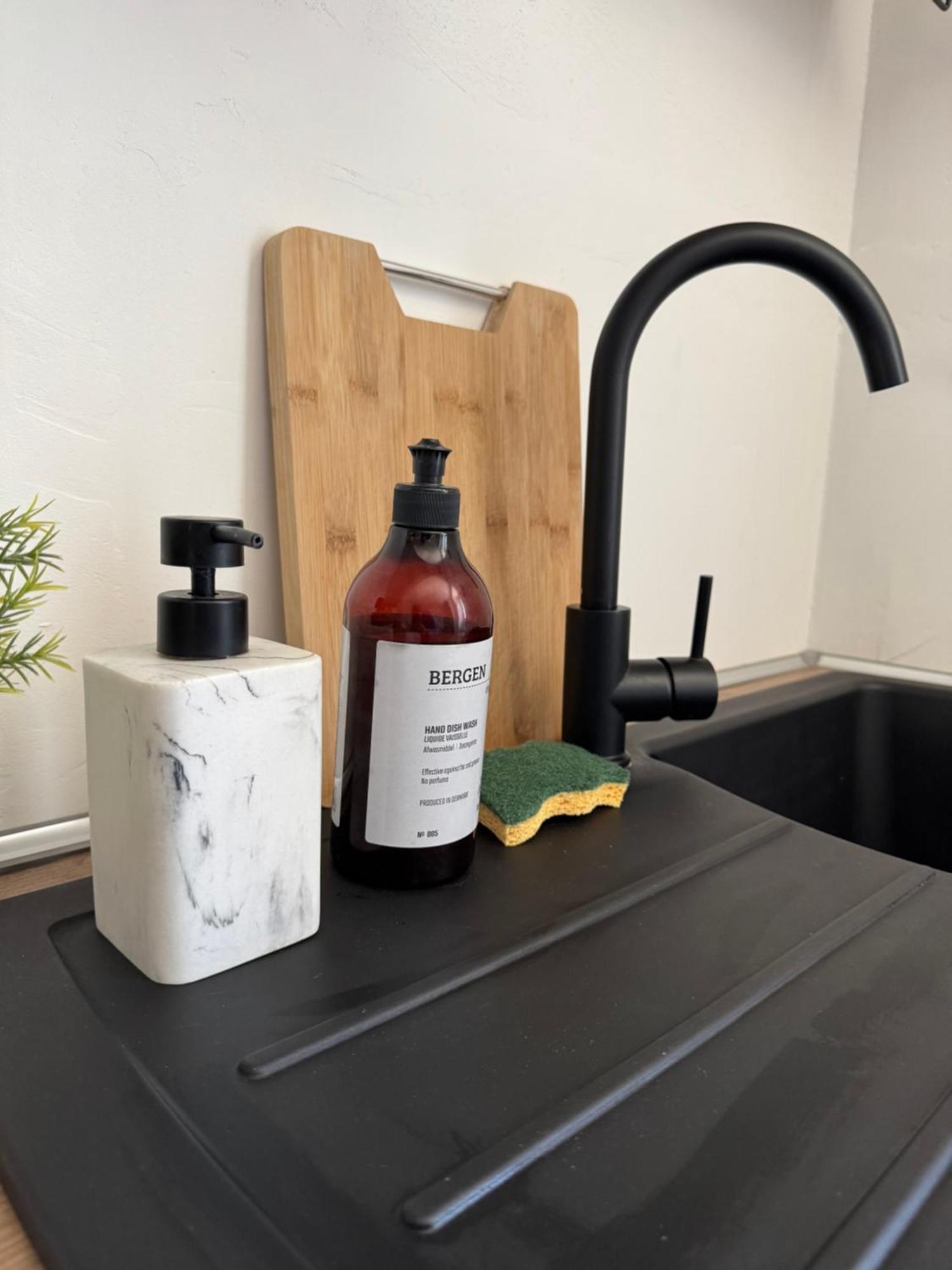 Charmant Appartement Au Coeur De Бурж Екстериор снимка